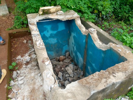 A broken grave at Kissy Road Cemetery