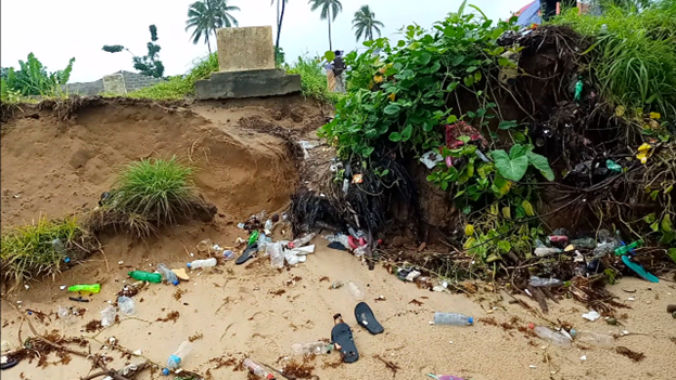 Waste dumped in Funkya-Goderich Cemetery (27th July 2021)